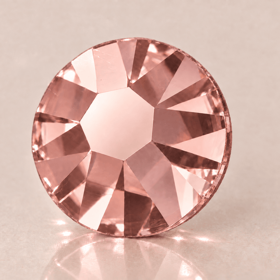 Swarovski Blush Rose Tooth Gems — sterk vergroot